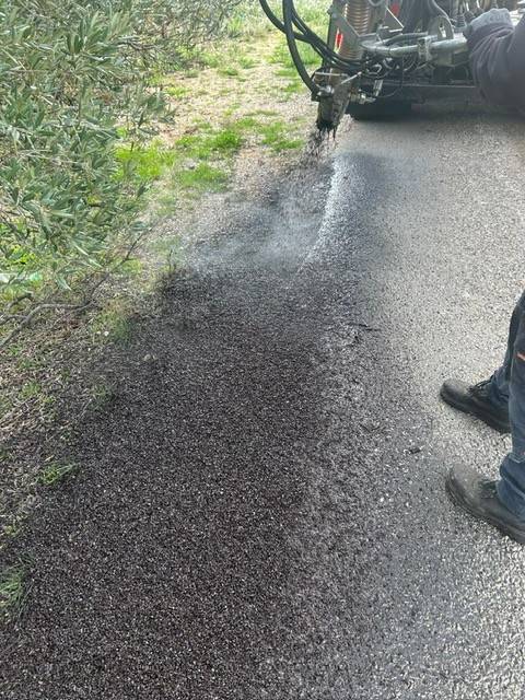 Réparation de bords de chaussée sur voirie communale dans le 13
