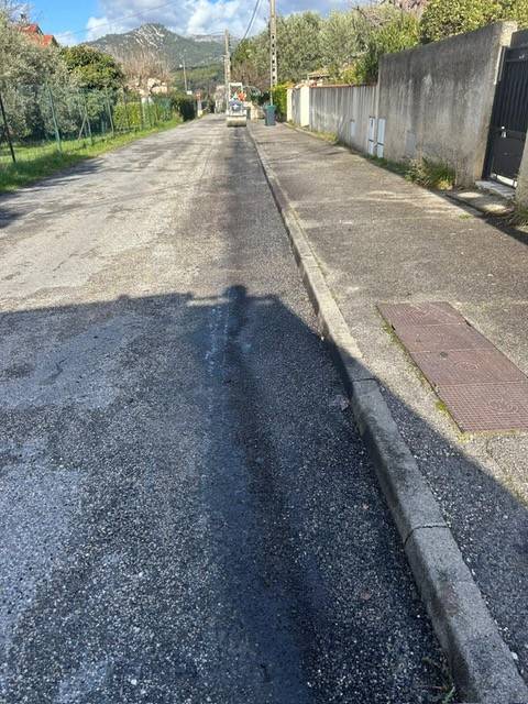 Maintenance de voirie communale près de Vitrolles 