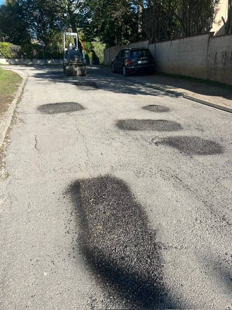 Réparation nid de poule dans le 30