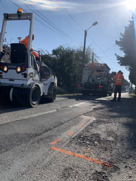 Réparation et rénovation de la voirie avec la technique de l'enrobé projeté dans le département du Vaucluse