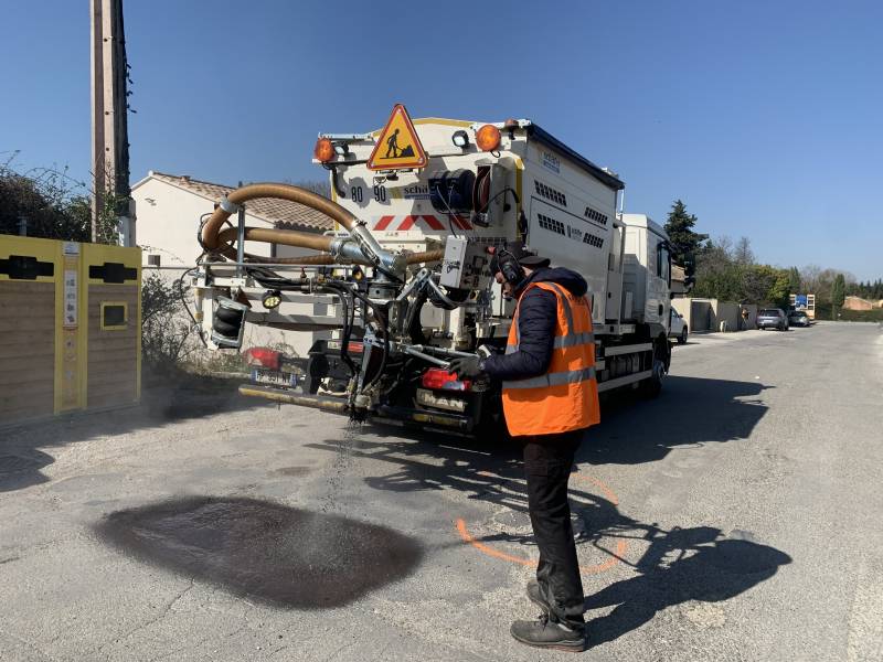 Atelier BLOW-PATCHER en location pour la réparation des dégradations de la voirie sur la commune de L'ISLE-SUR-LA-SORGUES