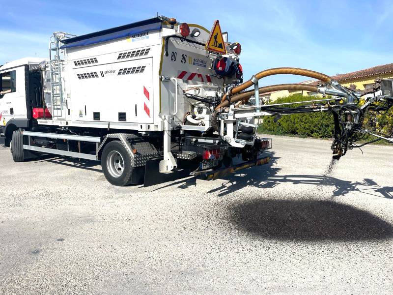 entreprise réparation de voirie goudronnée dans le 84