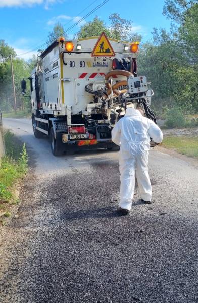 enrobeur projeteur blow-patcher pour réparation nids de poule