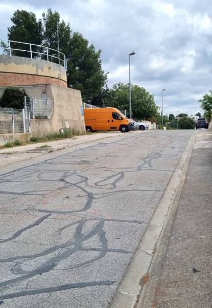Comment traiter les fissures de l'enrobé ?