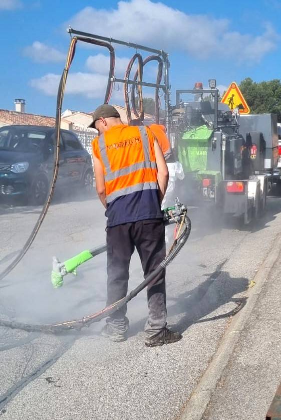 Comment réparer les fissures d'une voirie dégradée dans le 84 ?