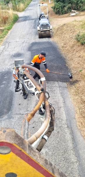 entreprise de location d'engin TP pour réparation des voiries en enrobé dans le vaucluse