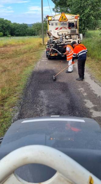 réparation de nids de poule dans le vaucluse