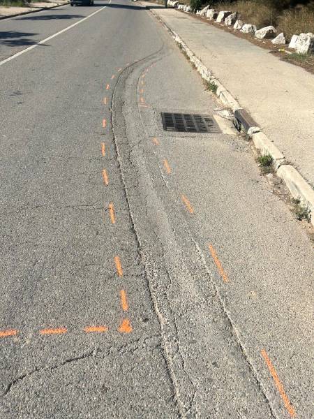 Comment réparer une route fissurée dans le 83?