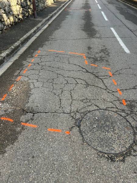 Faiençage d'une route 