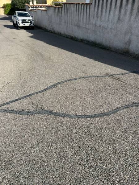 Le fondoir : l’outil essentiel pour un pontage de fissures de qualité