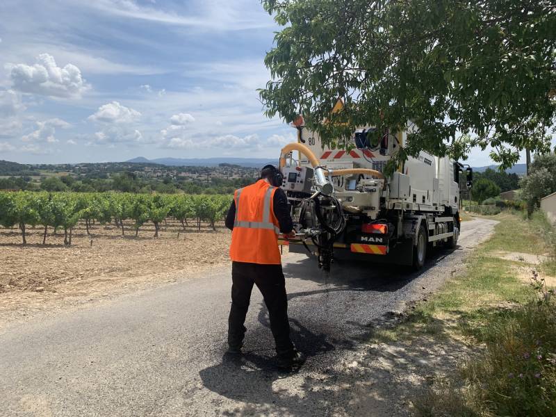 enrobé projeté pour la réparation et rénovation de la voirie