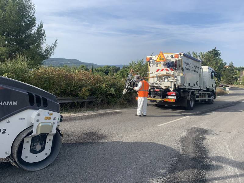 Le BLOW-PATCHER et son atelier pour la réparation de la voirie