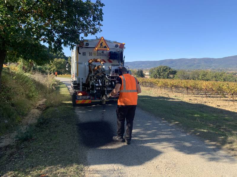 Réparation à l'enrobé projeté