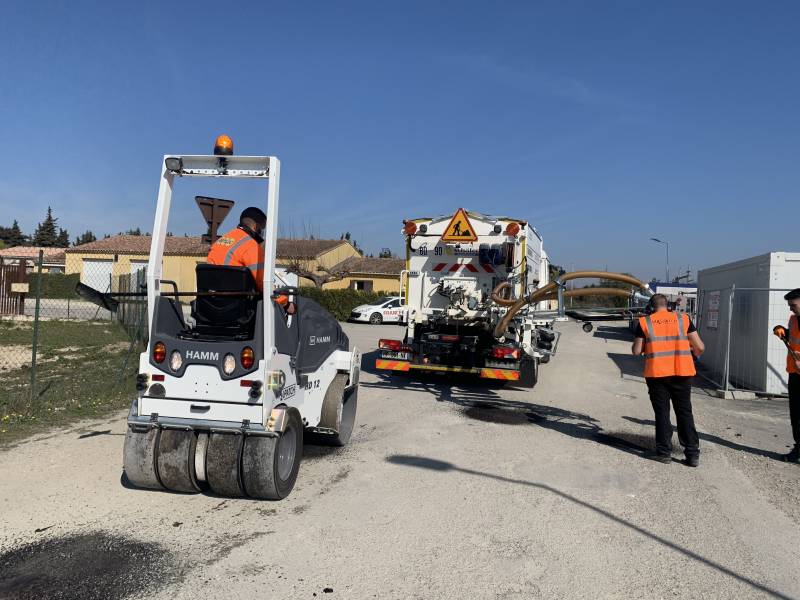 Réparation Nids de Poule à l'enrobé projeté pour la communauté de commune de L'Isle sur Sorgues dans le Vaucluse