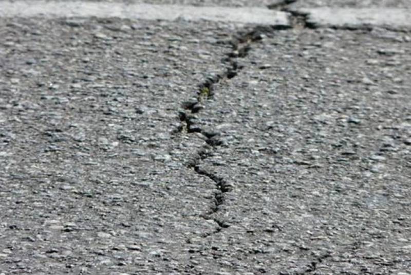 Réparation de fissures sur les voiries avec la location de l'atelier Fondoir dans le 13